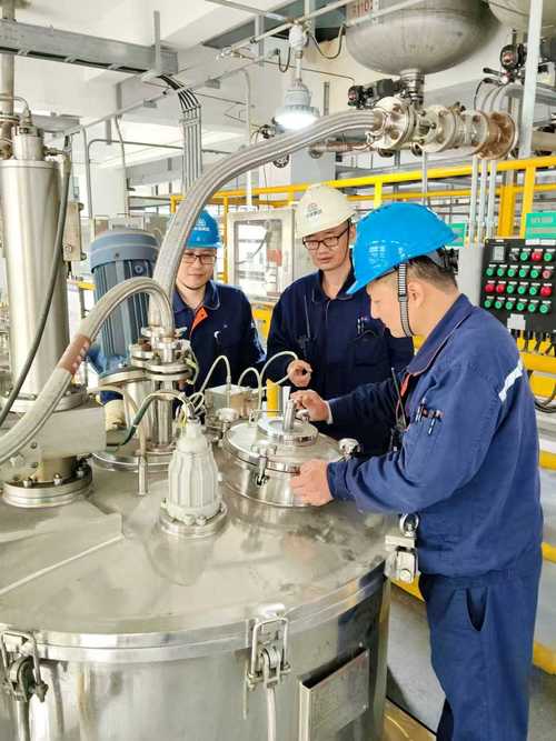 大江东︱从"炼原料"到"炼材料",上海化工变"新"了